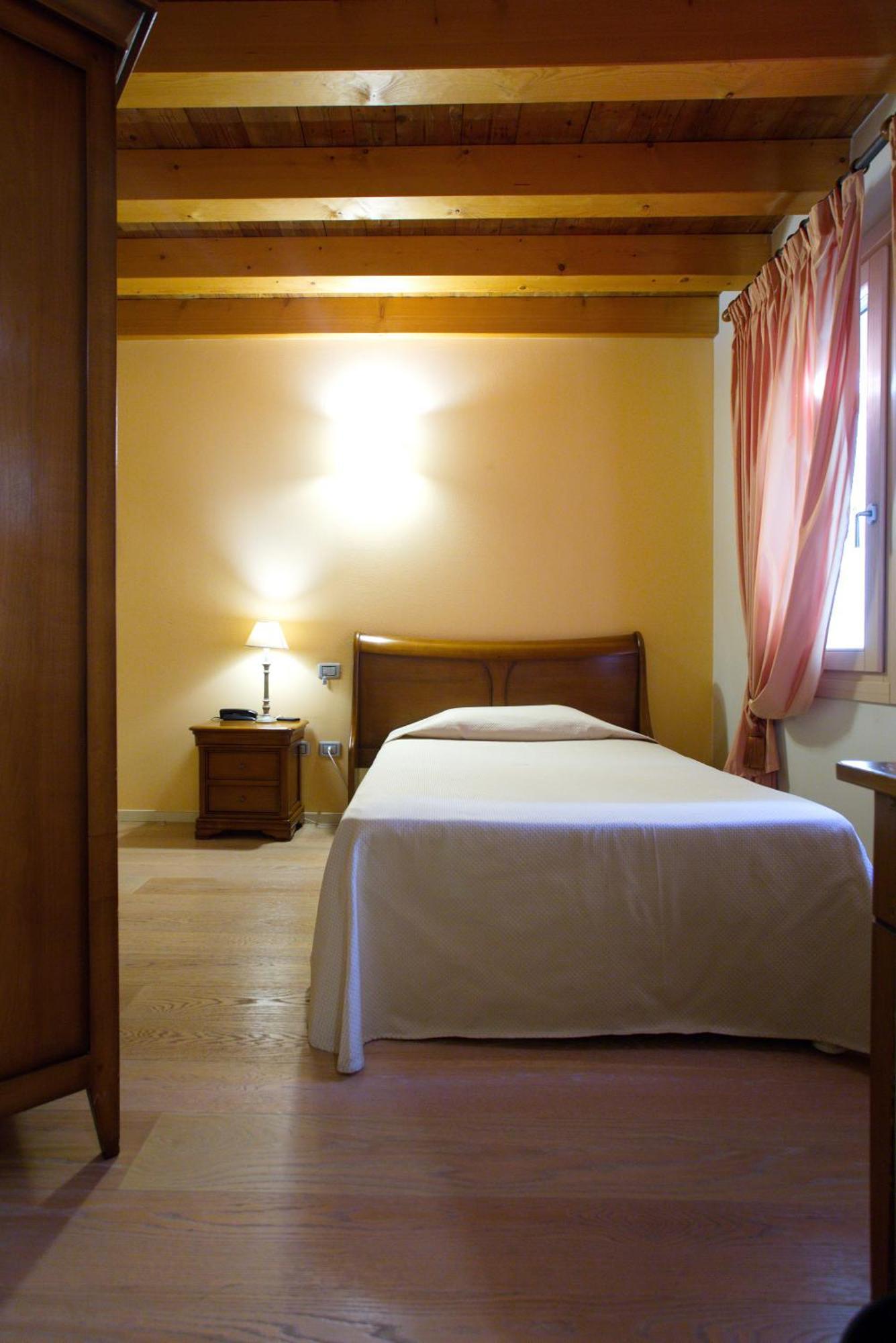 Hotel Asolo Szoba fotó